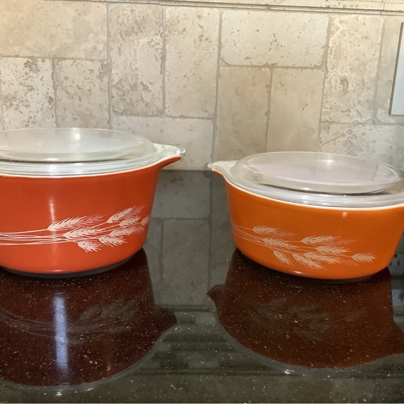 Pyrex | Dining | Vintage Pyrex Autumn Harvest Wheat Pattern Set Of 2 ...